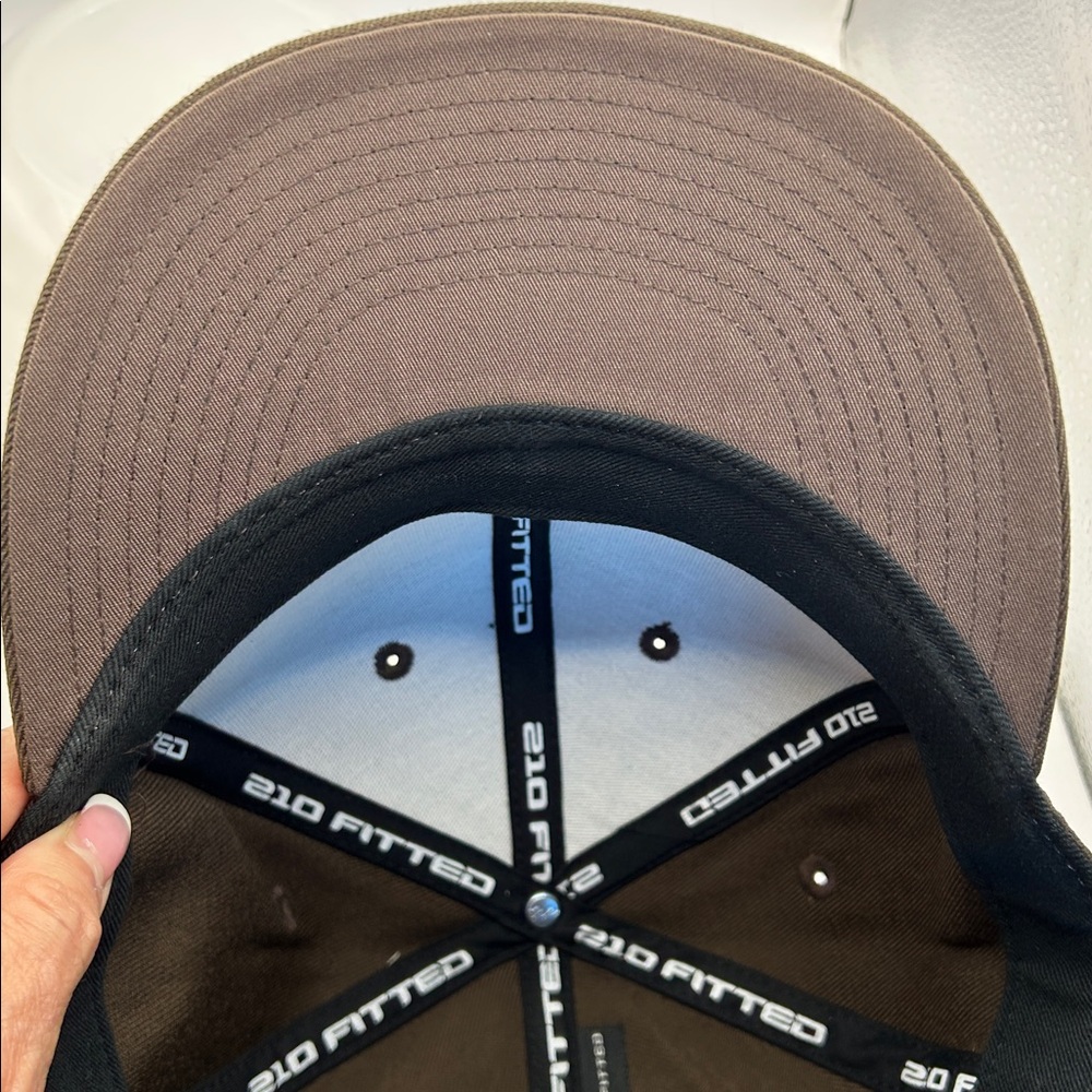 Classic Brown Men's Hat - Picture 9 of 13